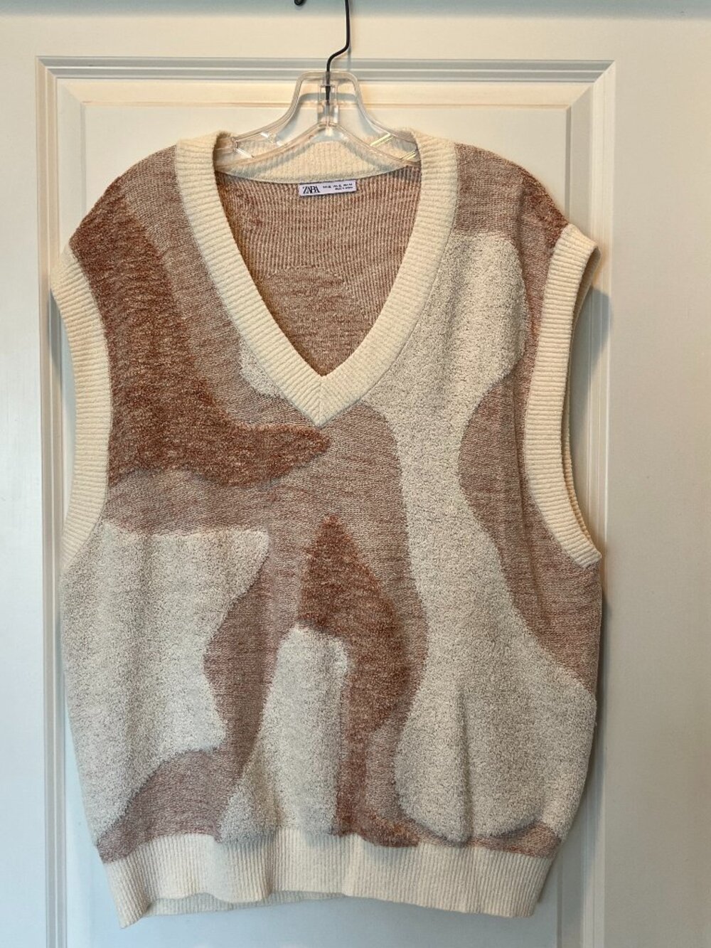 Zara Men's Sleeveless sweater vest, Size XL